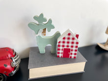 Load image into Gallery viewer, Red White Check Christmas House