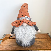 Load image into Gallery viewer, Wizard Gnome