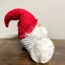 Load image into Gallery viewer, Christmas Sitting Gnome