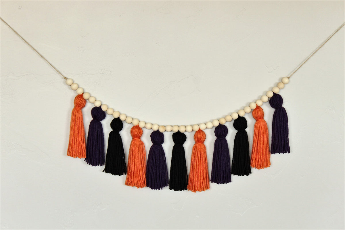 tassel garland Halloween♡ Halloweentasselgarland.